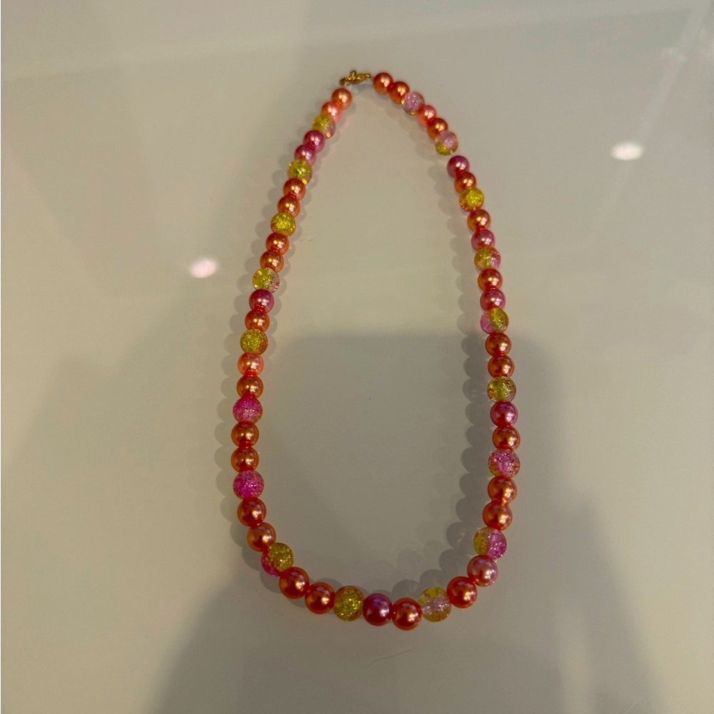 HANDMADE BEADED NECKLACE